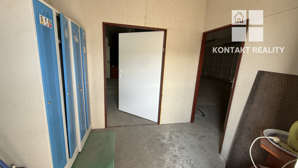 Murovaný sklad 77 m2, plus rampa