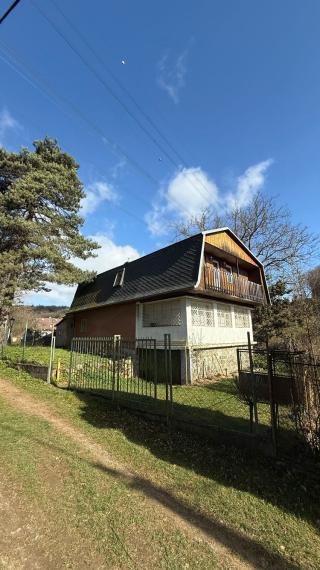 Záhradná chata s priestranným pozemkom 1444m2 Baška časť Maša