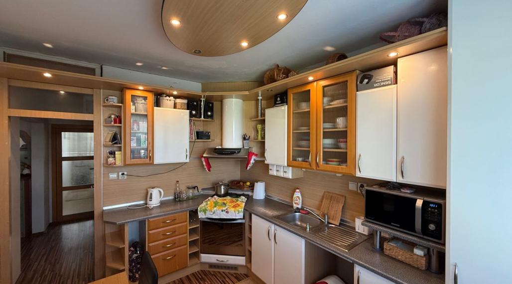 3 izb. byt, ulica SNP Sečovce 72 m2, lodžia, čiast. rek.