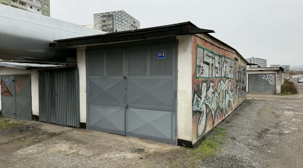 Exkluzívna dvojgaráž na Jantárovej