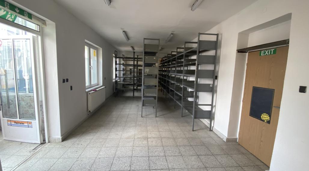 Obchodný priestor alebo suchý sklad 59 m2, Južná trieda