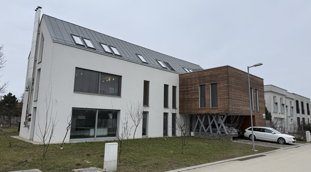 Súbor kancelárií 180 m2 + parkovanie, ul. Osloboditeľov Barca