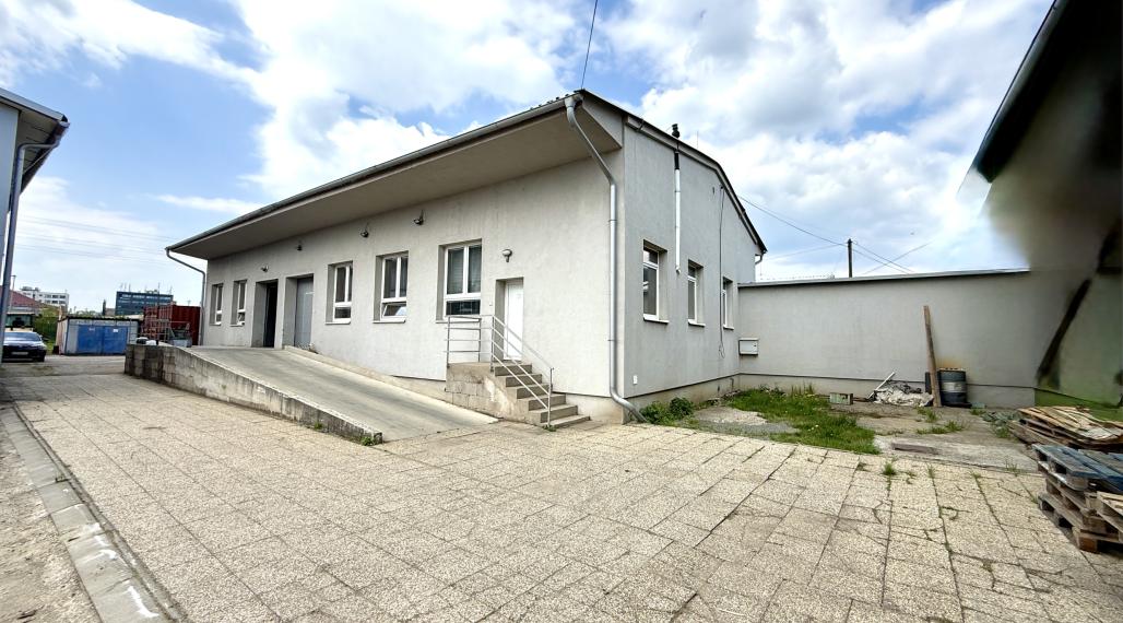 Obchodný pr. 294 m2, výrobná dielňa, sklad (rampa s nájazdom)