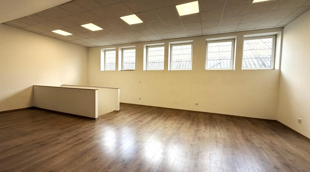 Skladový priestor 66 m2 na poschodí