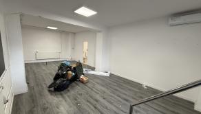 Obchodný priestor 160m2, prístrešok/sklad 32 m2, MČ JUH
