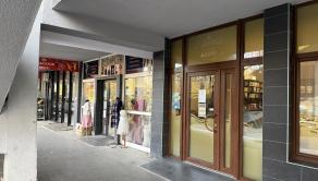 Obchodné priestory na prízemí, Trieda SNP, Západ, 250m2, čiast. rek., Košice II