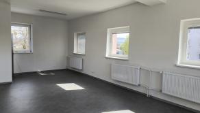 Na prenájom kancelária o výmere 34,35 m2, MČ Sever, sídlisko Mier.
