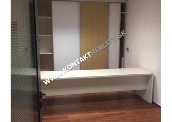 Kancelária 35 m2 a 45m2 v centre mesta ul. Mlynská, Košice I.