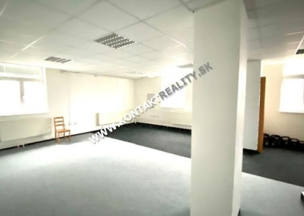 Obchodné / kancelárske priestory 253 m2, Južná trieda, Juh