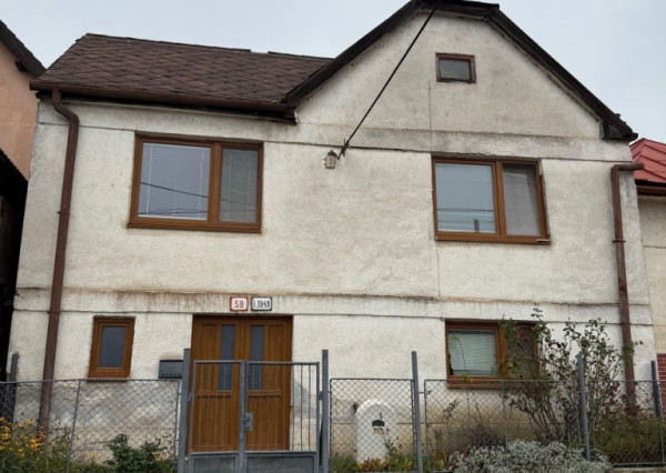 Starší 4 izb. RD, MČ Ťahanovce, v dedine, Košice I