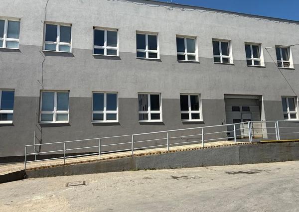 Skladový - výrobný priestor 234 m2, rampa, Rastislavova, Juh