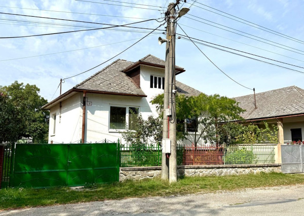 Rodinný dom 3 izb. 110m2, pozemom 1208m2, Čečejovce