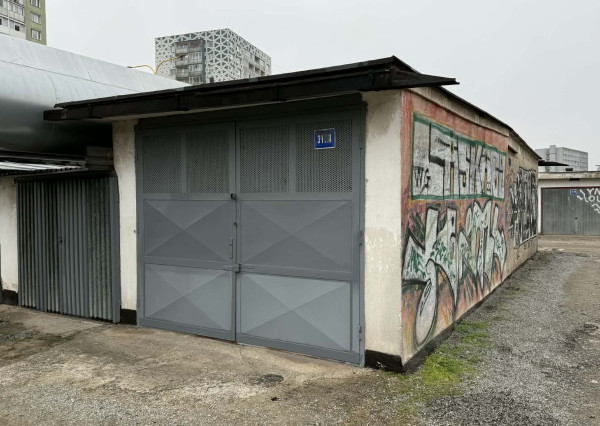 Exkluzívna dvojgaráž na Jantárovej