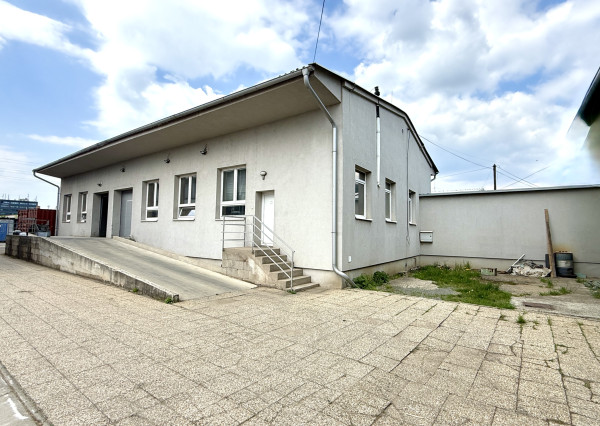 Obchodný pr. 294 m2, výrobná dielňa, sklad (rampa s nájazdom)