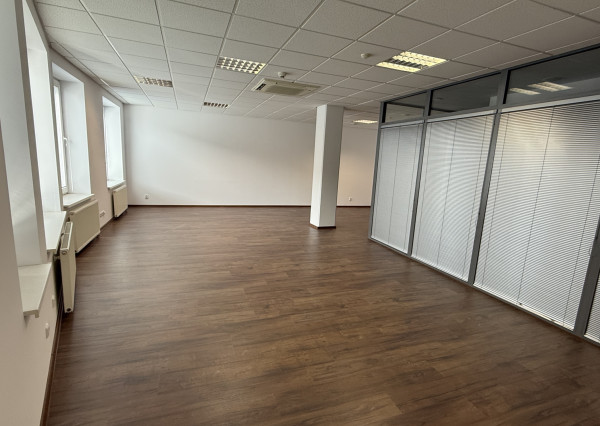 Na prenájom kancelársky priestor 60 m2 ul. Mlynská, Centrum, Staré Mesto Košice