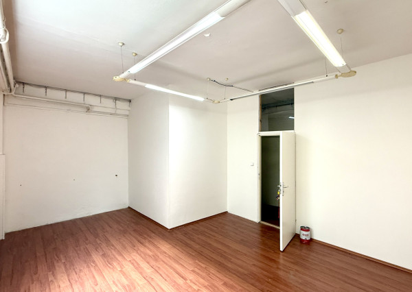 Kancelária, suchý sklad, malý obchodný priestor 35 m2 Jakobyho ul., Sever