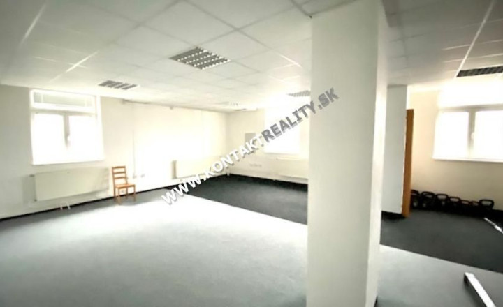 Obchodné / kancelárske priestory 253 m2, Južná trieda, Juh