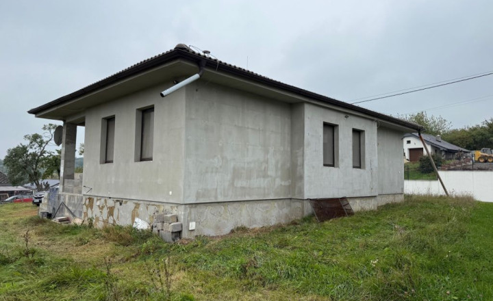 RD obec Zemplínska Teplica, okr. Trebišov, Košický Kraj - fotografia 3