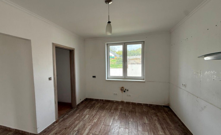RD obec Zemplínska Teplica, okr. Trebišov, Košický Kraj - fotografia 7
