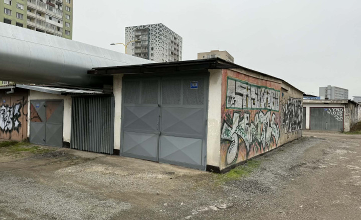 Exkluzívna dvojgaráž na Jantárovej - fotografia 2