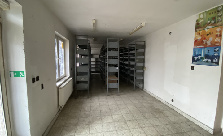 Obchodný priestor alebo suchý sklad 59 m2, Južná trieda - fotografia 4