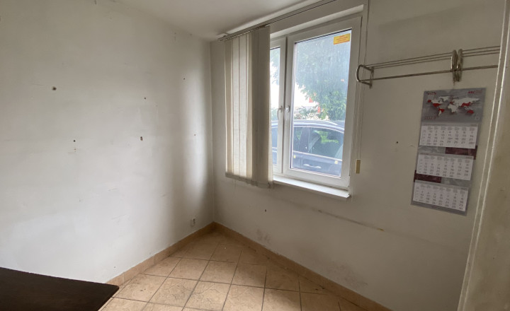Obchodný priestor alebo suchý sklad 59 m2, Južná trieda - fotografia 7