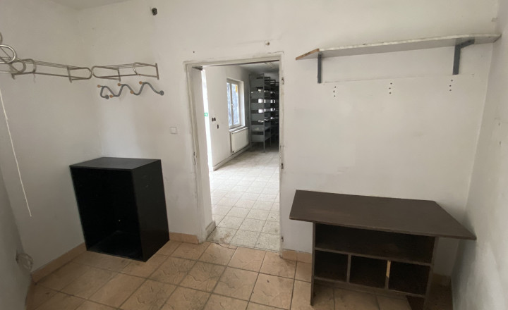 Obchodný priestor alebo suchý sklad 59 m2, Južná trieda - fotografia 9