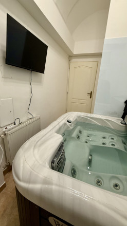 Na predaj 2 izb. byt v samom centre mesta Košice, ul. Hlavná pasáž smer ul. Orlia - fotografia 17