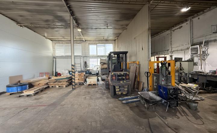 Prízemný vykurovaný priestor 200 m2 na akúkoľvek činnosť, Rastislavova ulica - fotografia 1