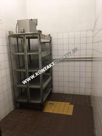 Kuchyňa, menší výrobný priestor 38 m2,ul. Rastislavova, Juh - fotografia 2