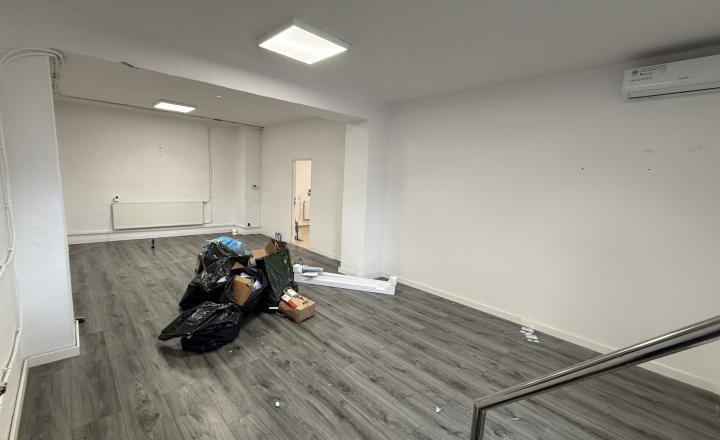 Obchodný priestor 160m2, prístrešok/sklad 32 m2, MČ JUH - fotografia 5