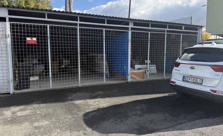 Sklad, obchodný priestor 160m2, prístrešok/sklad 32 m2, MČ JUH - fotografia 12