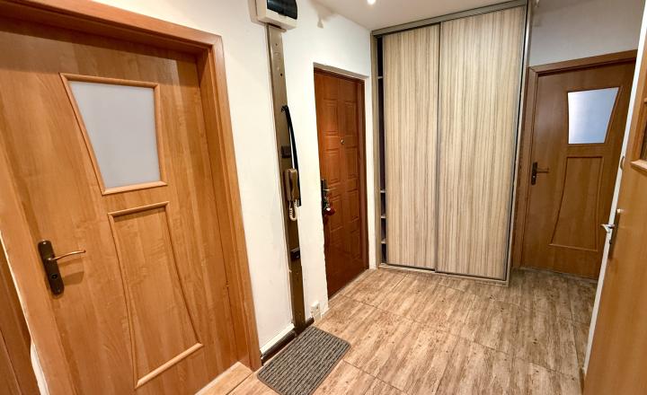 Na predaj 3 izb. byt s lodžiou 64 m2 na ulici Hemerkova v MČ Košice – Sídlisko KVP - fotografia 7