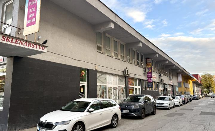Obchodné priestory na prízemí, Trieda SNP, Západ, 250m2, čiast. rek., Košice II - fotografia 3