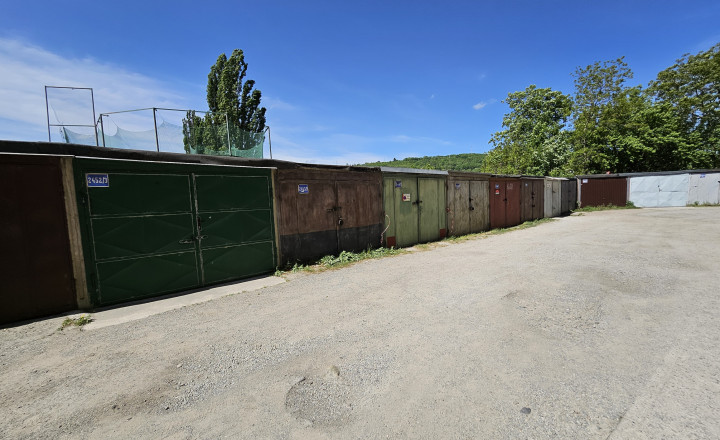 Na predaj garáž – Košice Sever, Vysokoškolská ulica - fotografia 1