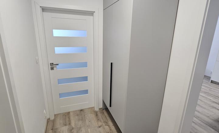 Posledné dva 2-izbové byty na prenájom s vlastným parkovaním - fotografia 7