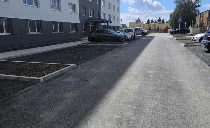 Posledné dva 2-izbové byty na prenájom s vlastným parkovaním - fotografia 9