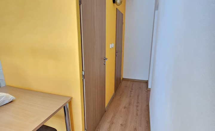 Na predaj 1 izb. byt v tichej lokalite KVP, Titogradská ulica - fotografia 7